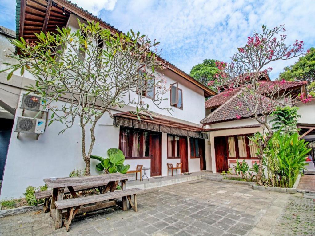 Capital O 91300 Sunny Side Villa Seminyak  Exterior photo